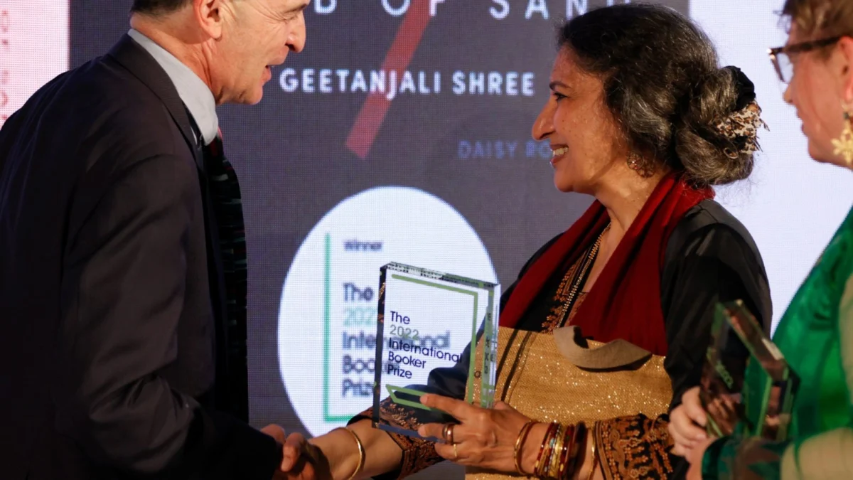 A Literary Milestone: Geetanjali Shree’s ‘Tomb of Sand’ Makes History as First Hindi Novel to Win International Booker Prize
