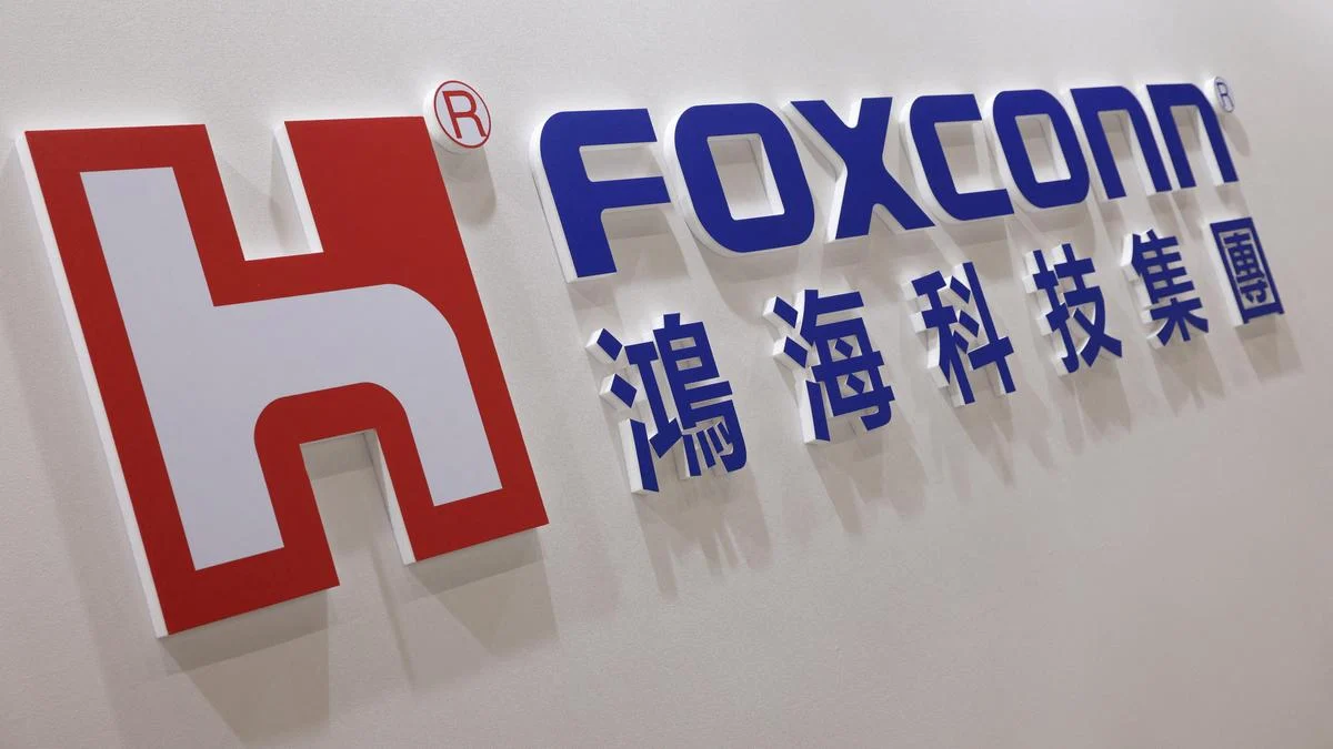 Foxconn Achieves Record Q1 Profit, Riding the Crest of the AI Server Wave Amidst Global Challenges and Cyber Threats