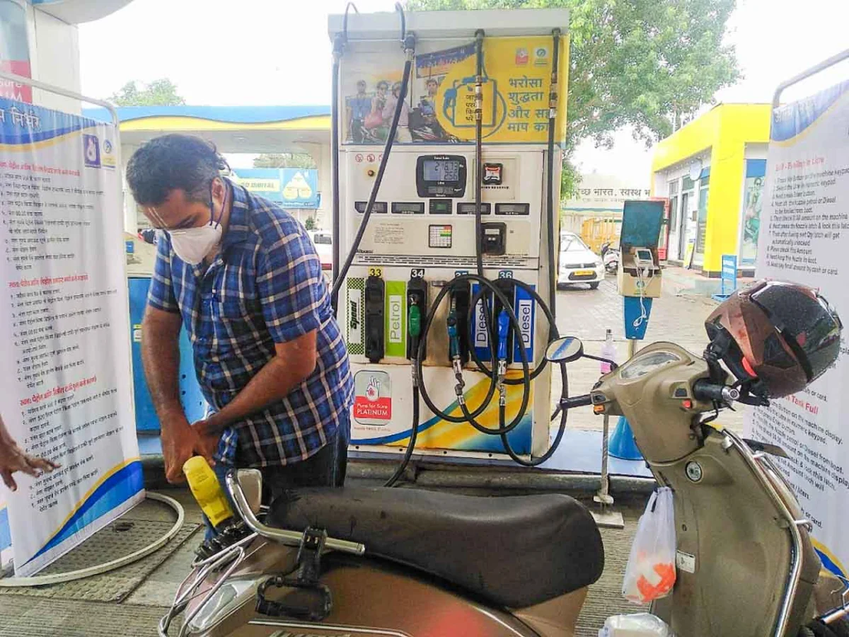 The Great Ethanol Debate: Government Defends E20 Fuel Amid Rising Consumer Skepticism and Technical Omissions