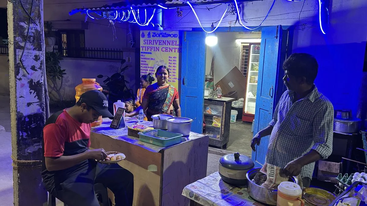 Hyderabad’s Culinary Havens: Unlicensed Kitchens Offer a Taste of Home Amidst Urban Migration