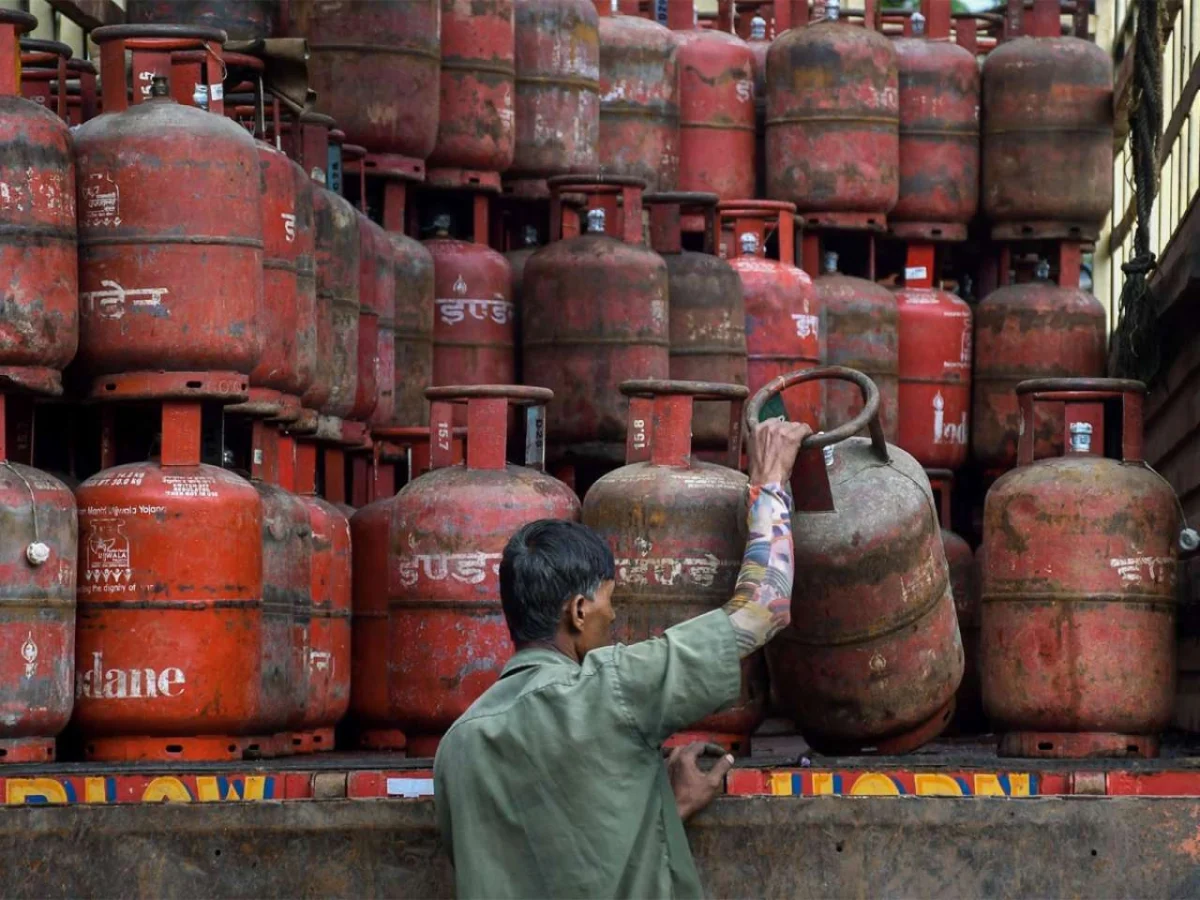 India’s Commercial Sector Breathes Sigh of Relief as Government Slashes LPG Prices Amidst Easing Geopolitical Tensions