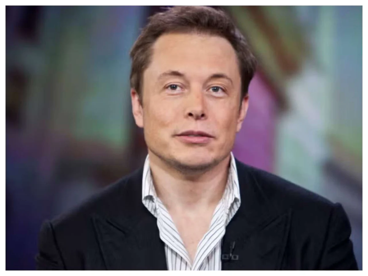 Elon Musk Firmly Rejects SpaceX AI Smartphone Reports, Calling Claims "Utterly False"