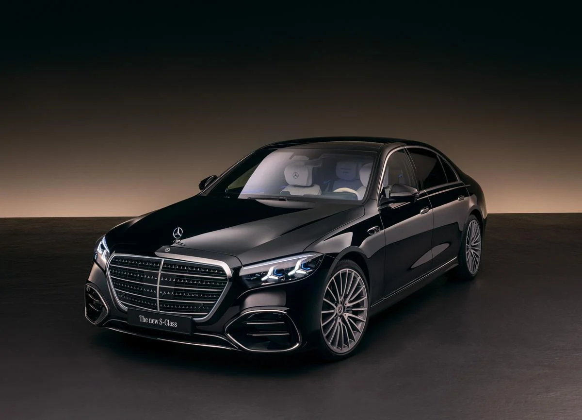 The Evolution of Excellence: Mercedes-Benz Redefines Sustainable Luxury with the New S 450e