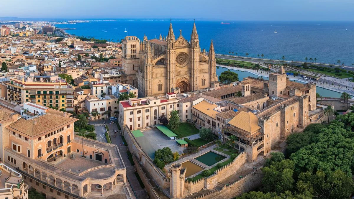The Great European Pivot: Why Off-Season Travel is Becoming the New Luxury for Global Voyagers