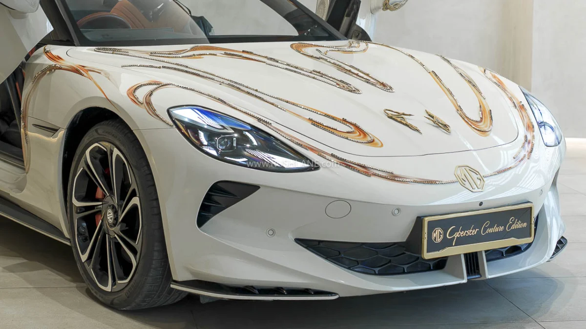 The Intersection of Avant-Garde Fashion and Electric Mobility: JSW MG Motor India Unveils Exclusive Couture Editions of M9 and Cyberster
