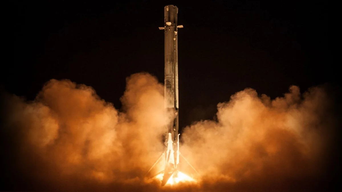 Century Mark in Orbit: SpaceX Achieves 100th Falcon Mission of 2026 with Starlink Deployment