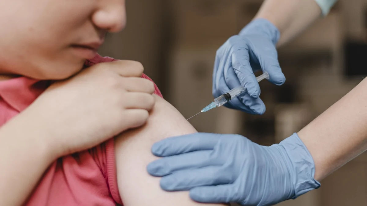 Karachi’s Silent Crisis: Unsafe Medical Practices Fuel Surge in Pediatric HIV Infections