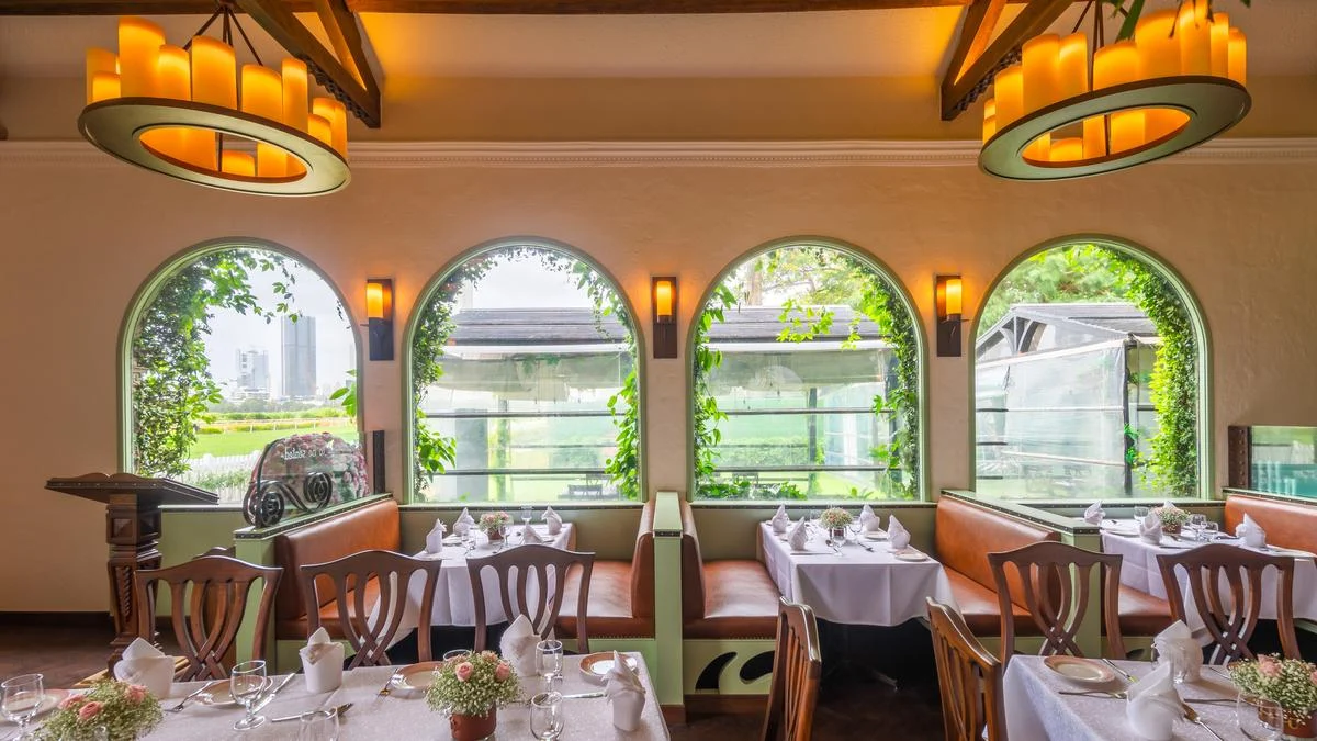 Mumbai’s Enduring Flavors: How Three Iconic Restaurants Defy the Odds in a Transient Culinary Landscape