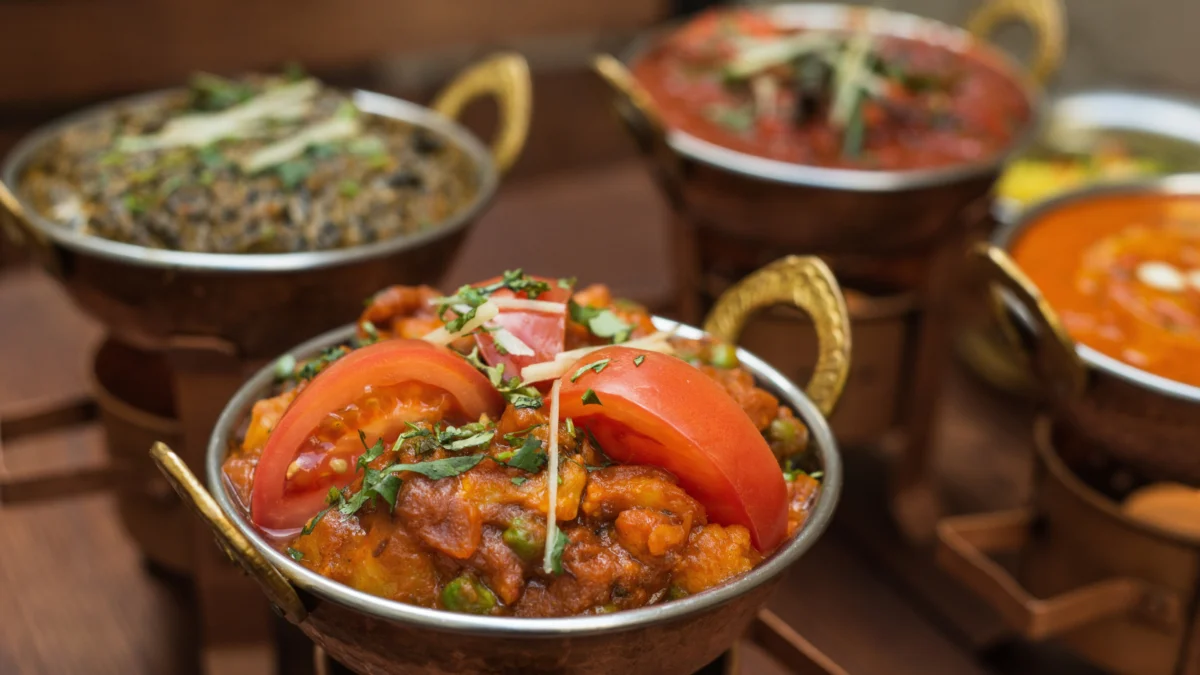 The Art and Science of the Perfect Gravy: Culinary Experts Deconstruct the Secrets of Restaurant-Style Curry