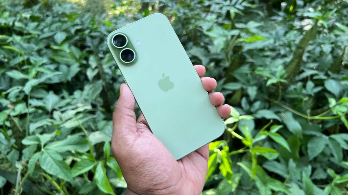 The Rs 1 Lakh Quandary: iPhone 17 vs. the Impending iPhone 18 – To Buy Now or Bide Your Time?