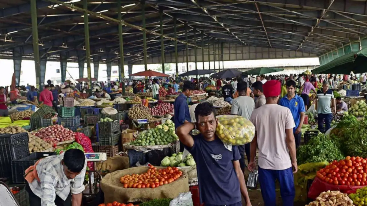India Grapples with Surging Inflation: September 2026 Sees Retail Price Spike and Mounting Pressure on Households and RBI